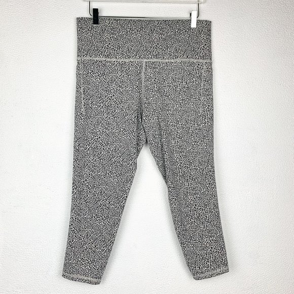 Athleta | Salutation Stash II Micro Cheetah Textured Tight - Picture 2 of 8